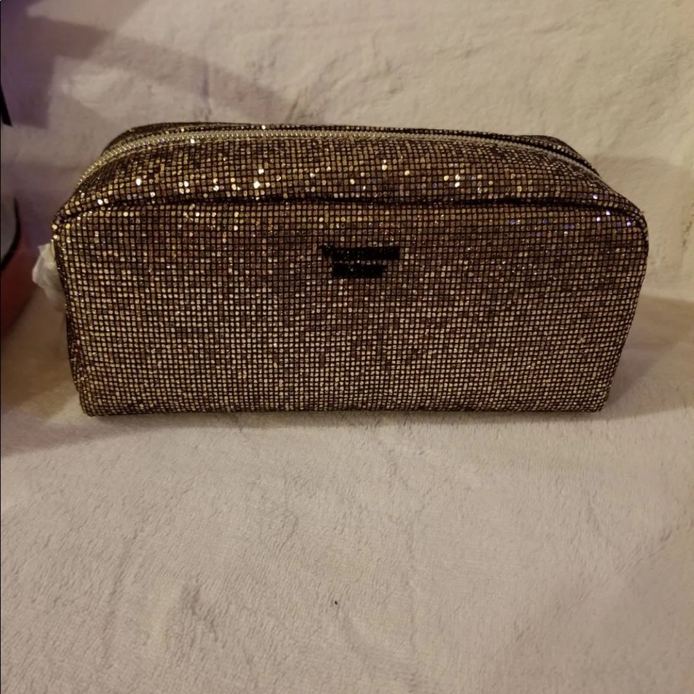 VS Patch Weekender Train Case - Picture 5 of 5